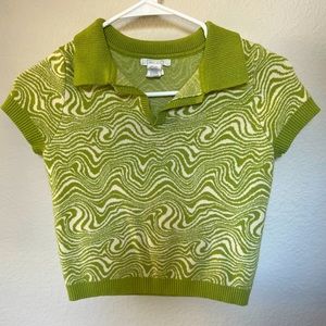 Full Tilt green patterned cropped sweater vest